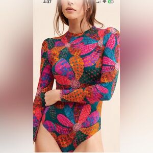 Farm Rio puff sleeve bodysuit